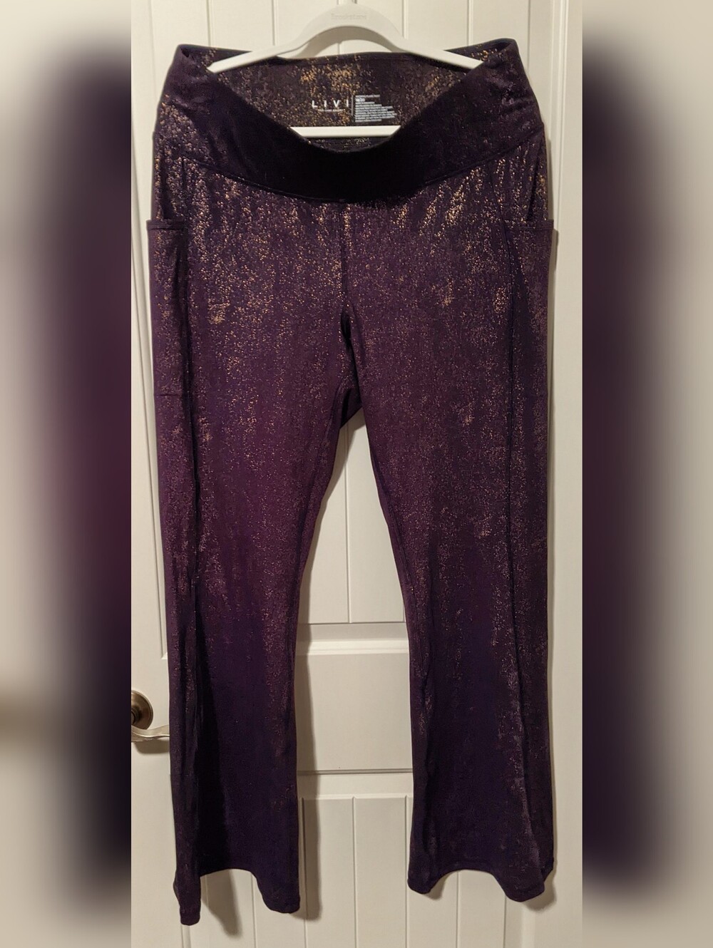 Livi Active Black Leggings with Gold Speckle